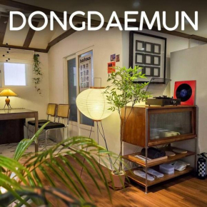 A Sensual Hanok-style Detached House in the city center